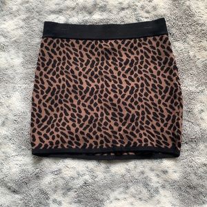 Forever 21 - mini form fitting skirt - tan/brown and black